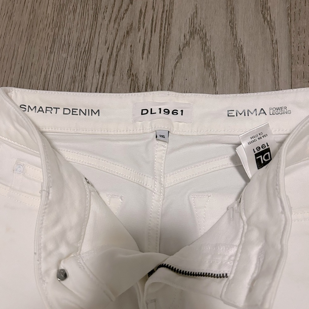 DL 1961 jeans - Picture 2 of 3